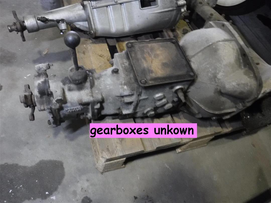 1900 several parts gearboxes