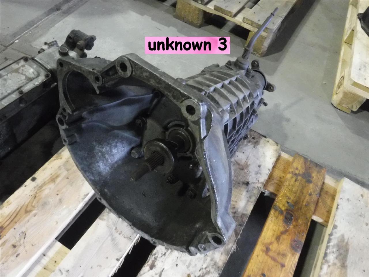 1900 several parts gearboxes