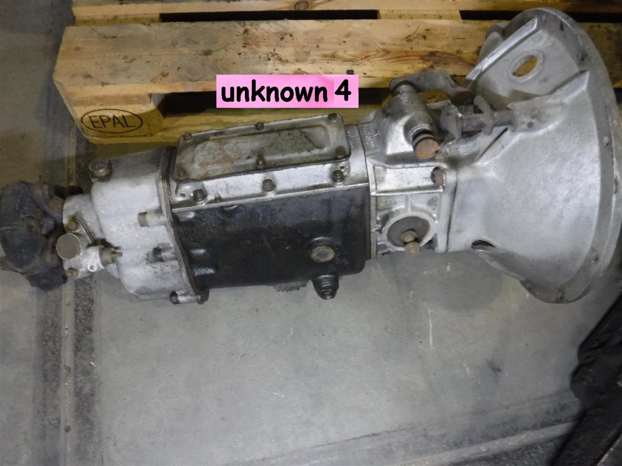 1900 several parts gearboxes