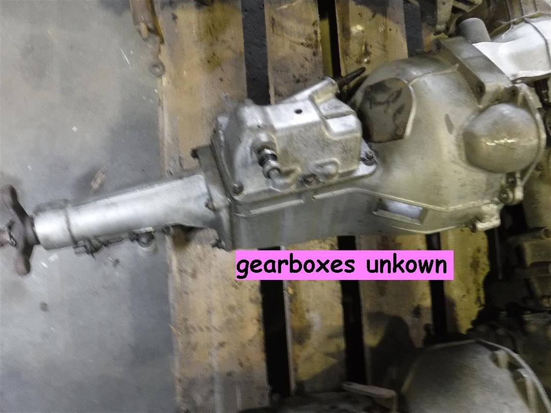 1900 several parts gearboxes