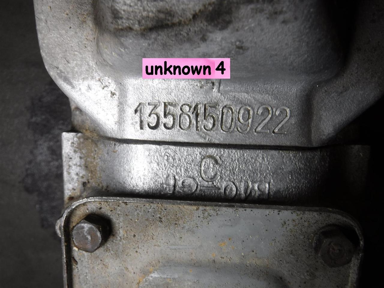 1900 several parts gearboxes