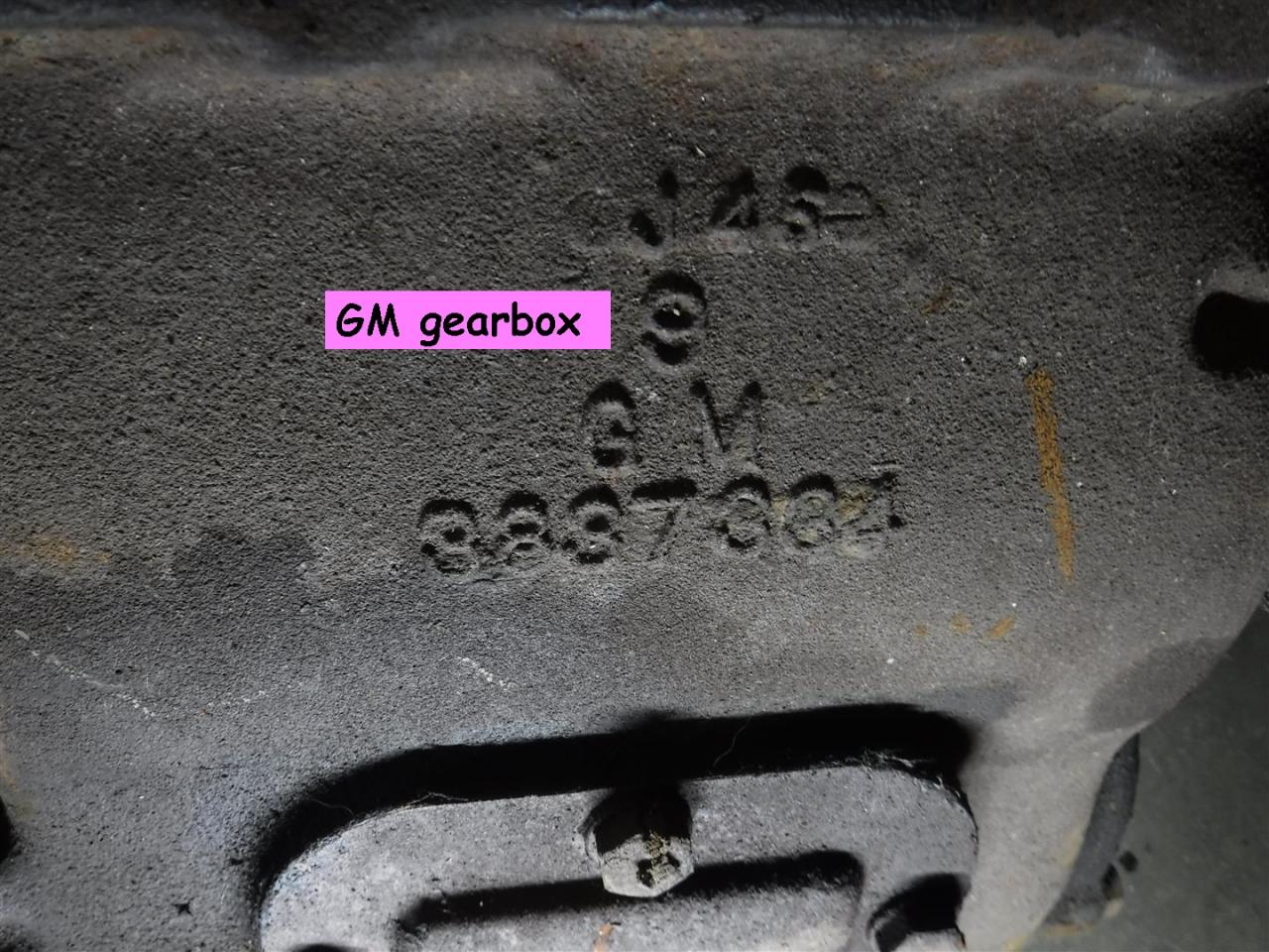 1900 several parts gearboxes