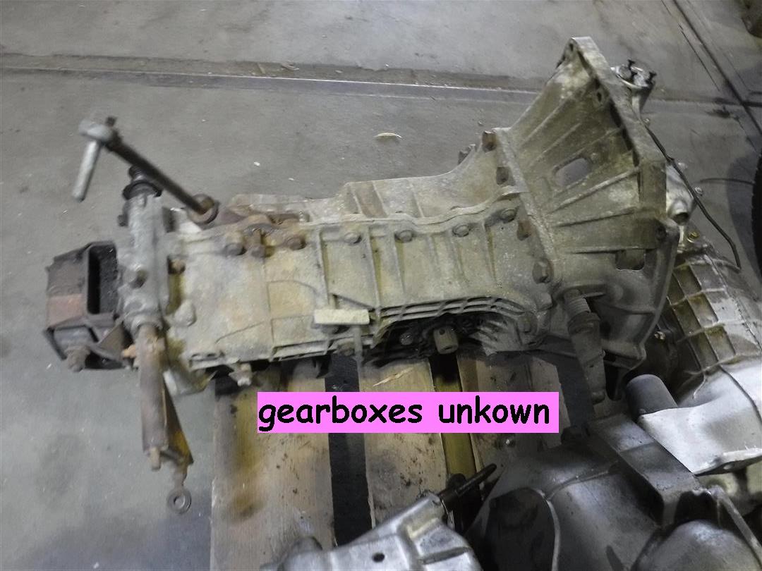 1900 several parts gearboxes