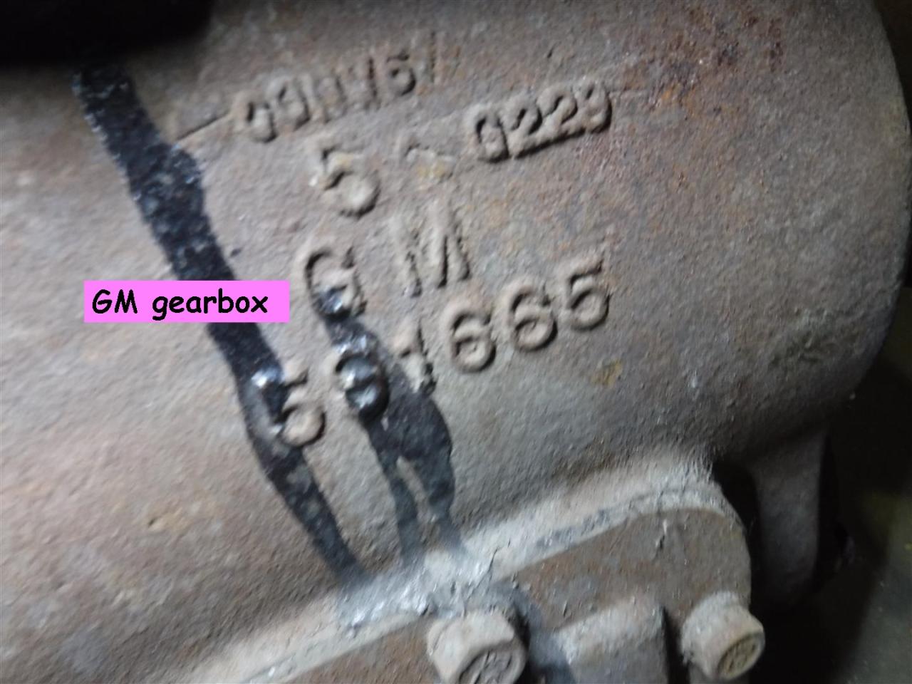 1900 several parts gearboxes