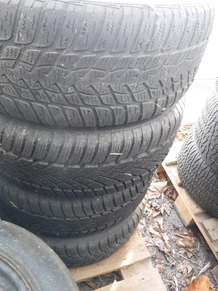 1900 Volvo parts wheels