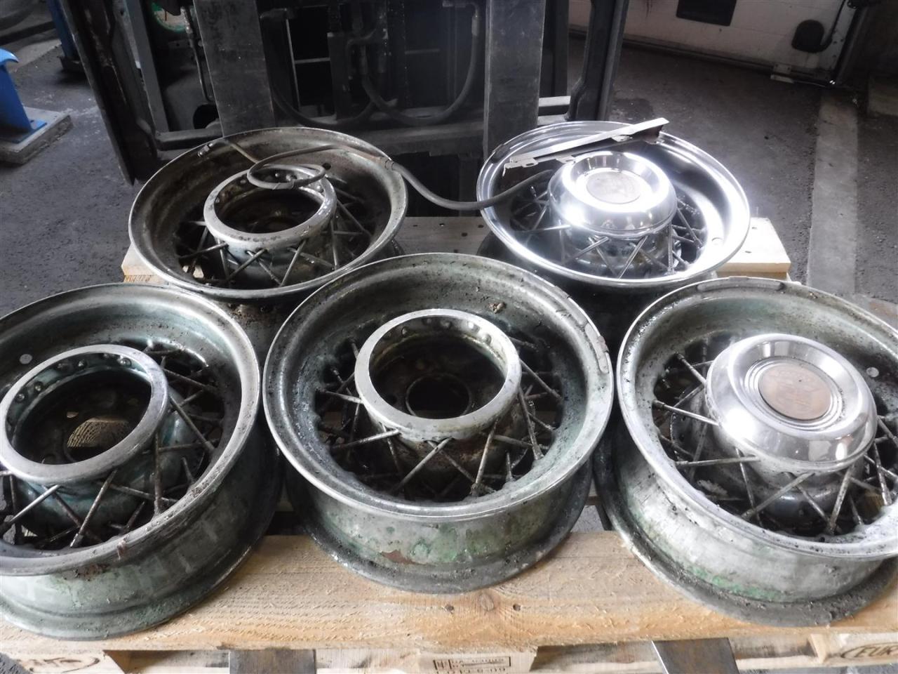 1900 Cadillac wheels