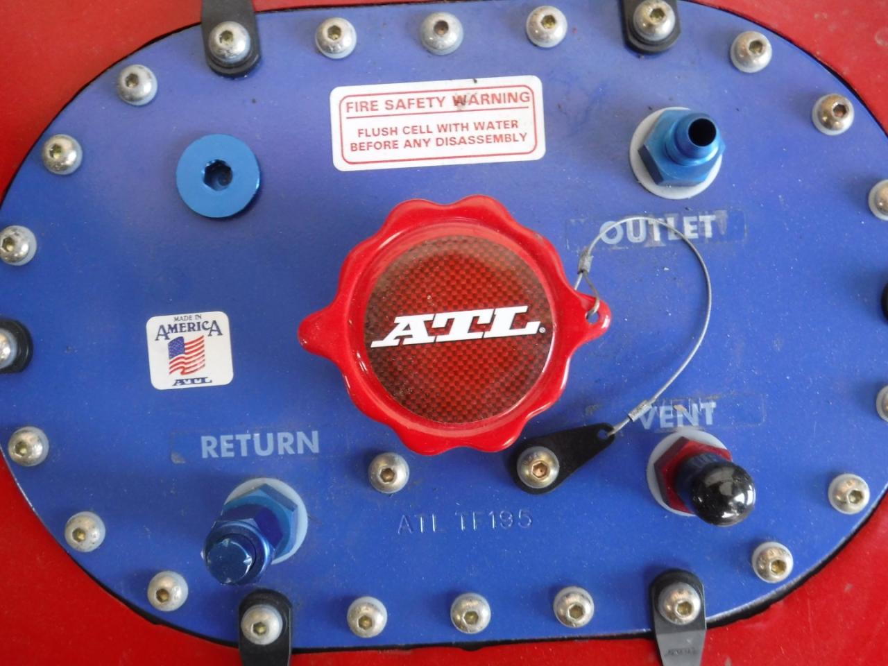 1900 several parts Fuel tanks