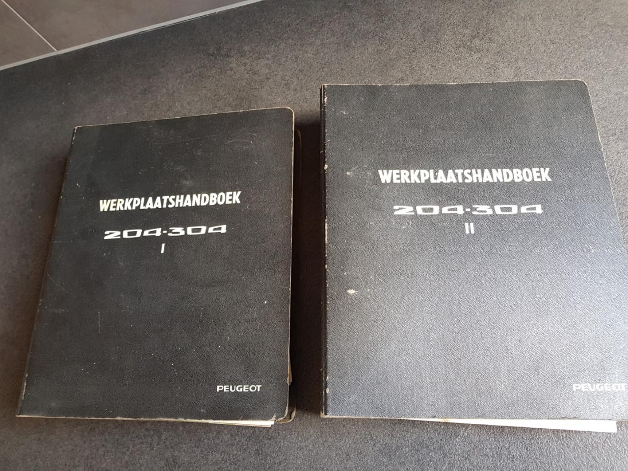 1900 Peugeot 504 engine