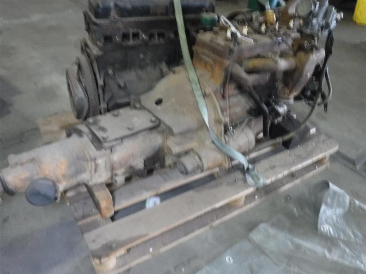 1900 several parts Engines