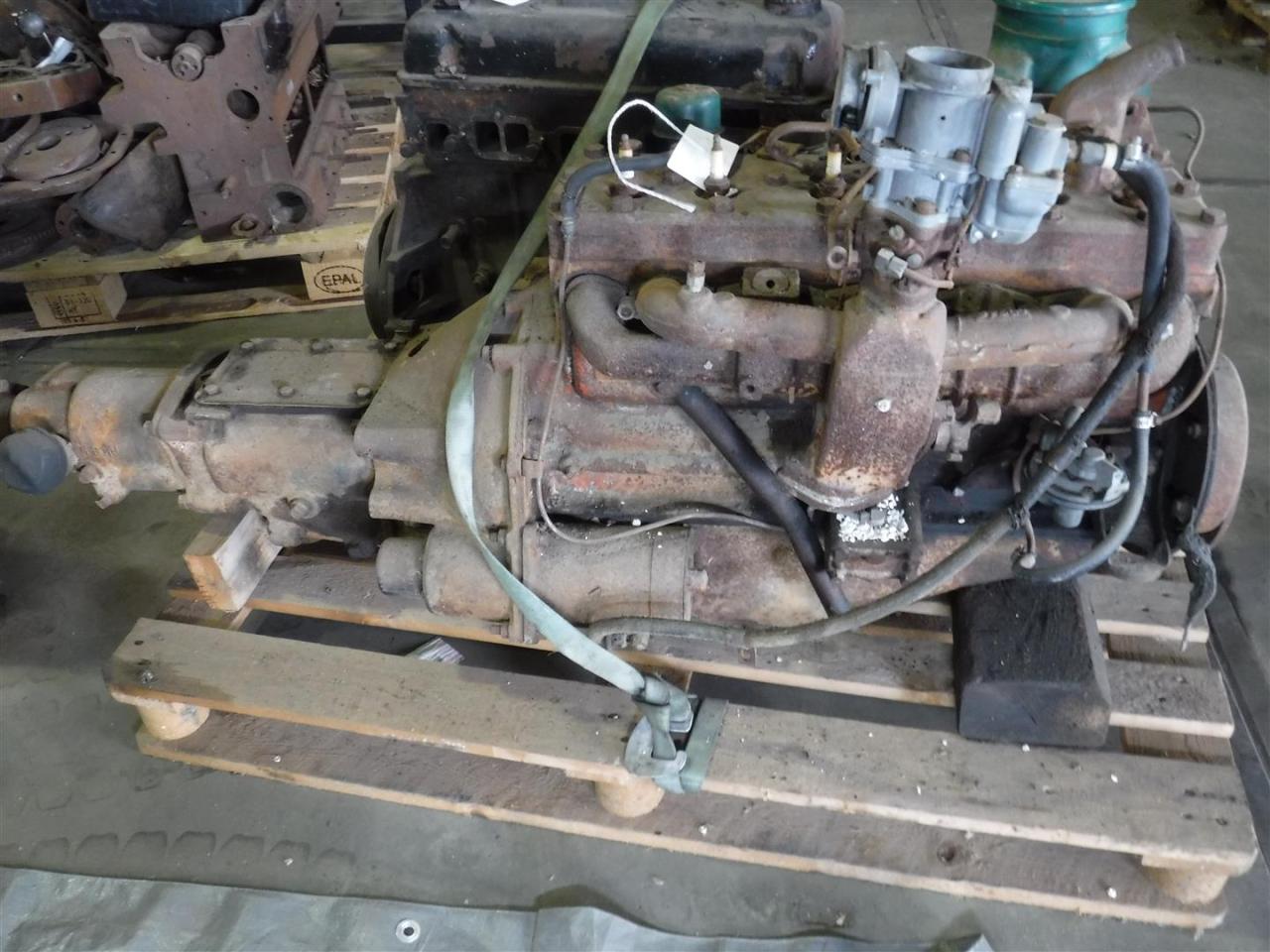 1900 several parts Engines