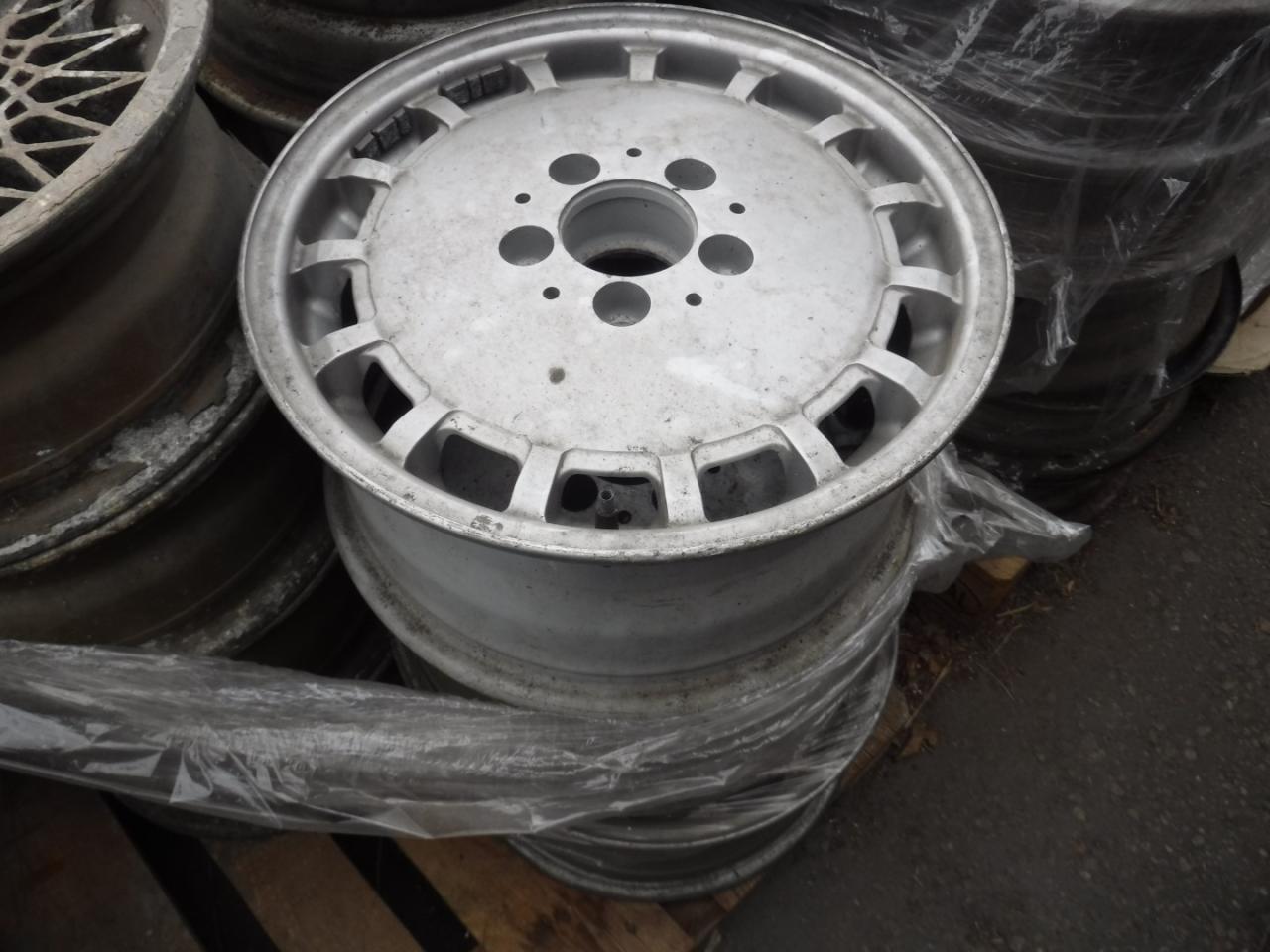 1950 Mercedes parts wheels