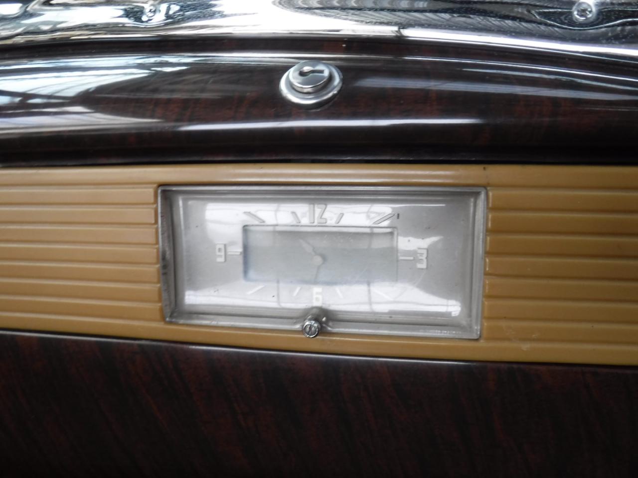 1941 Packard 120 Convertible no. 2121