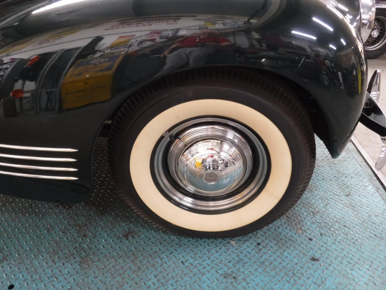 1941 Packard 120 Convertible no. 2121