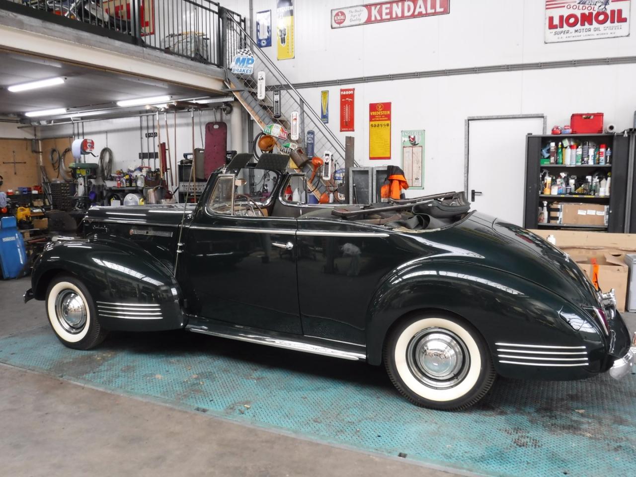 1941 Packard 120 Convertible no. 2121