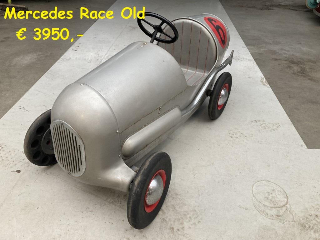 1900 Mercedes - Benz pedal car