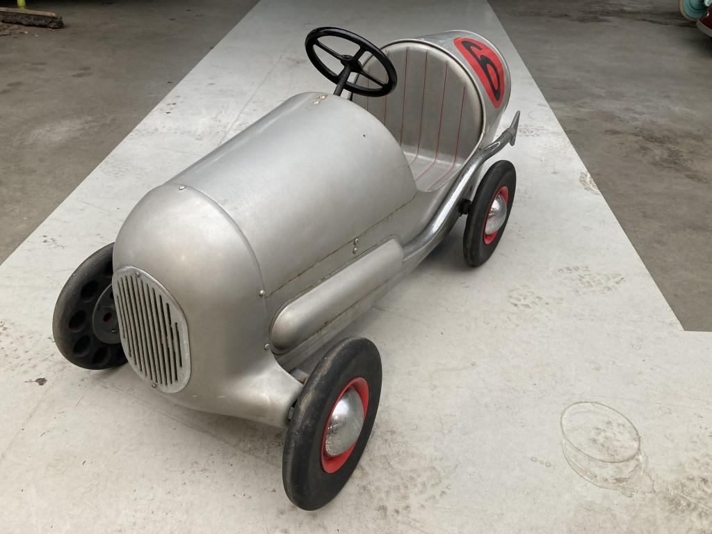 1900 Mercedes - Benz pedal car