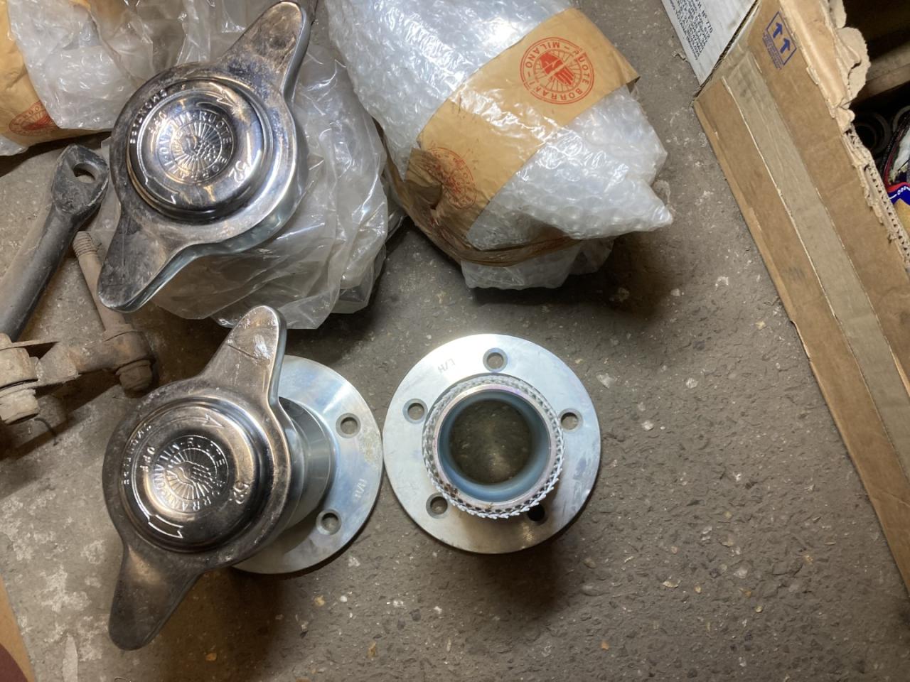 1950 Borrani Spinners / hubs