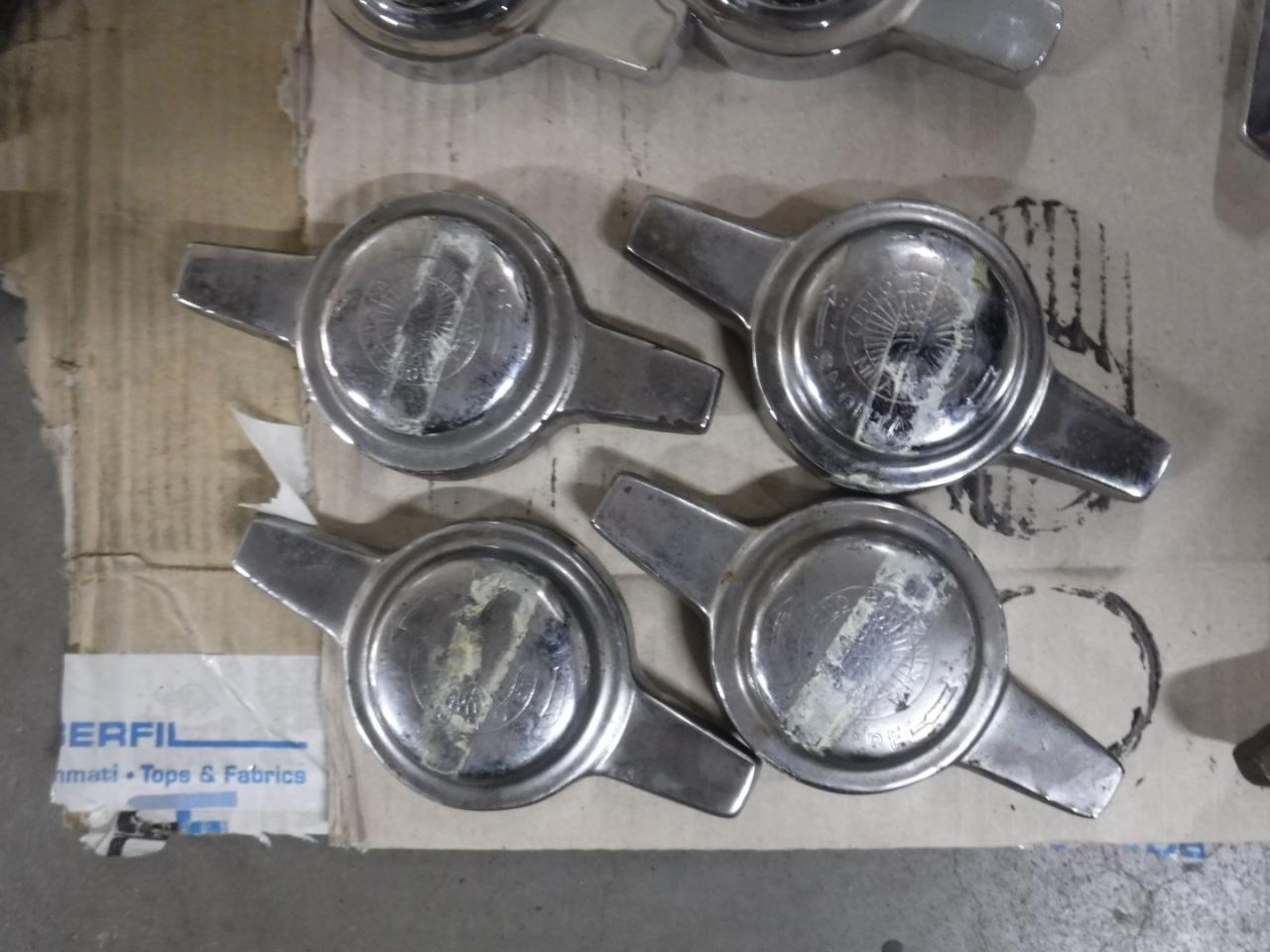 1950 Borrani Spinners / hubs