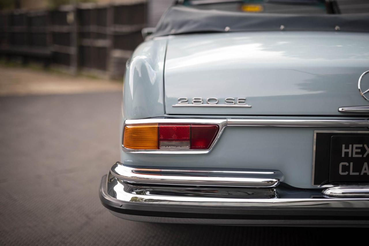 1970 Mercedes - Benz 280SE 3.5 V8