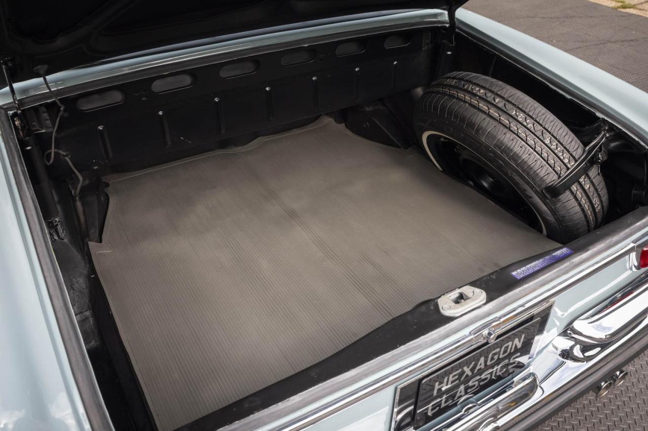 1970 Mercedes - Benz 280SE 3.5 V8