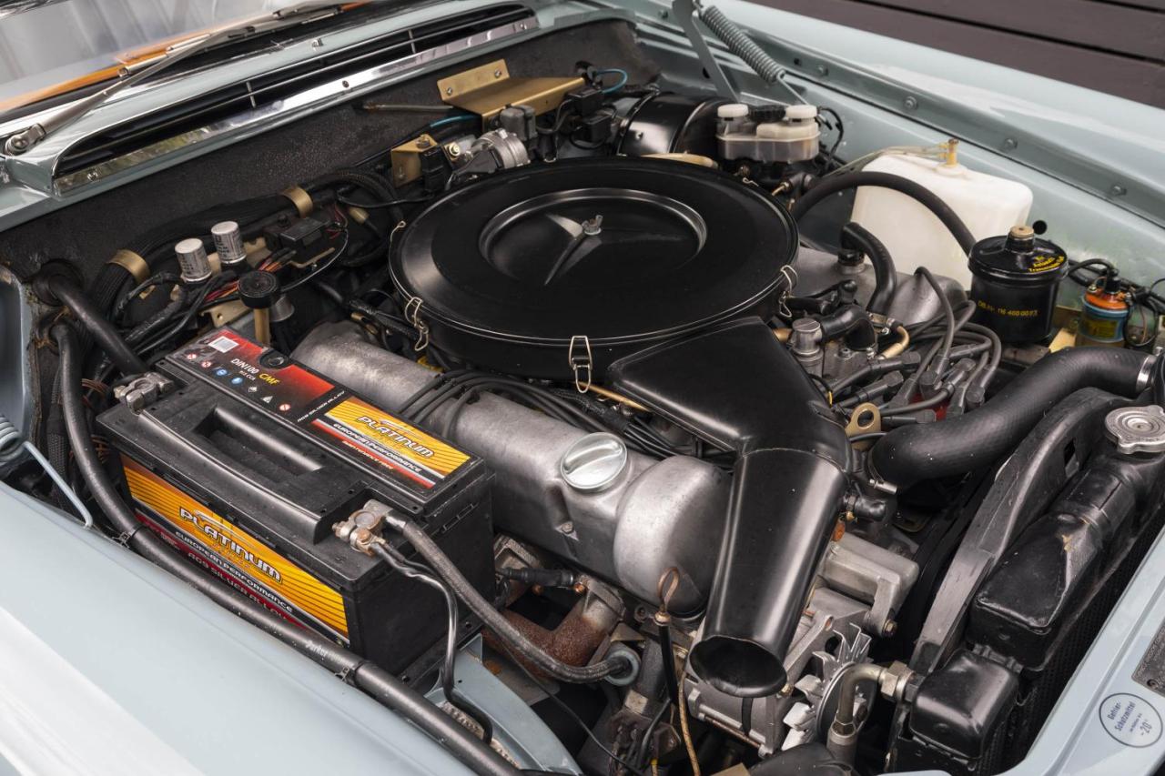 1970 Mercedes - Benz 280SE 3.5 V8