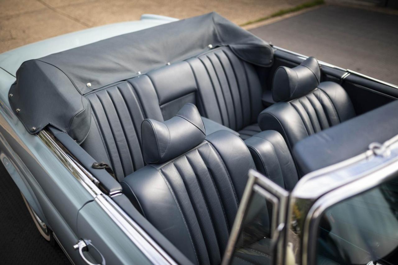 1970 Mercedes - Benz 280SE 3.5 V8