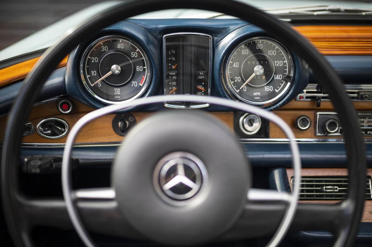 1970 Mercedes - Benz 280SE 3.5 V8