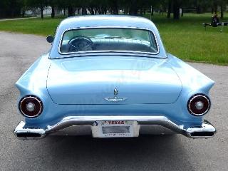 1957 Ford Thunderbird