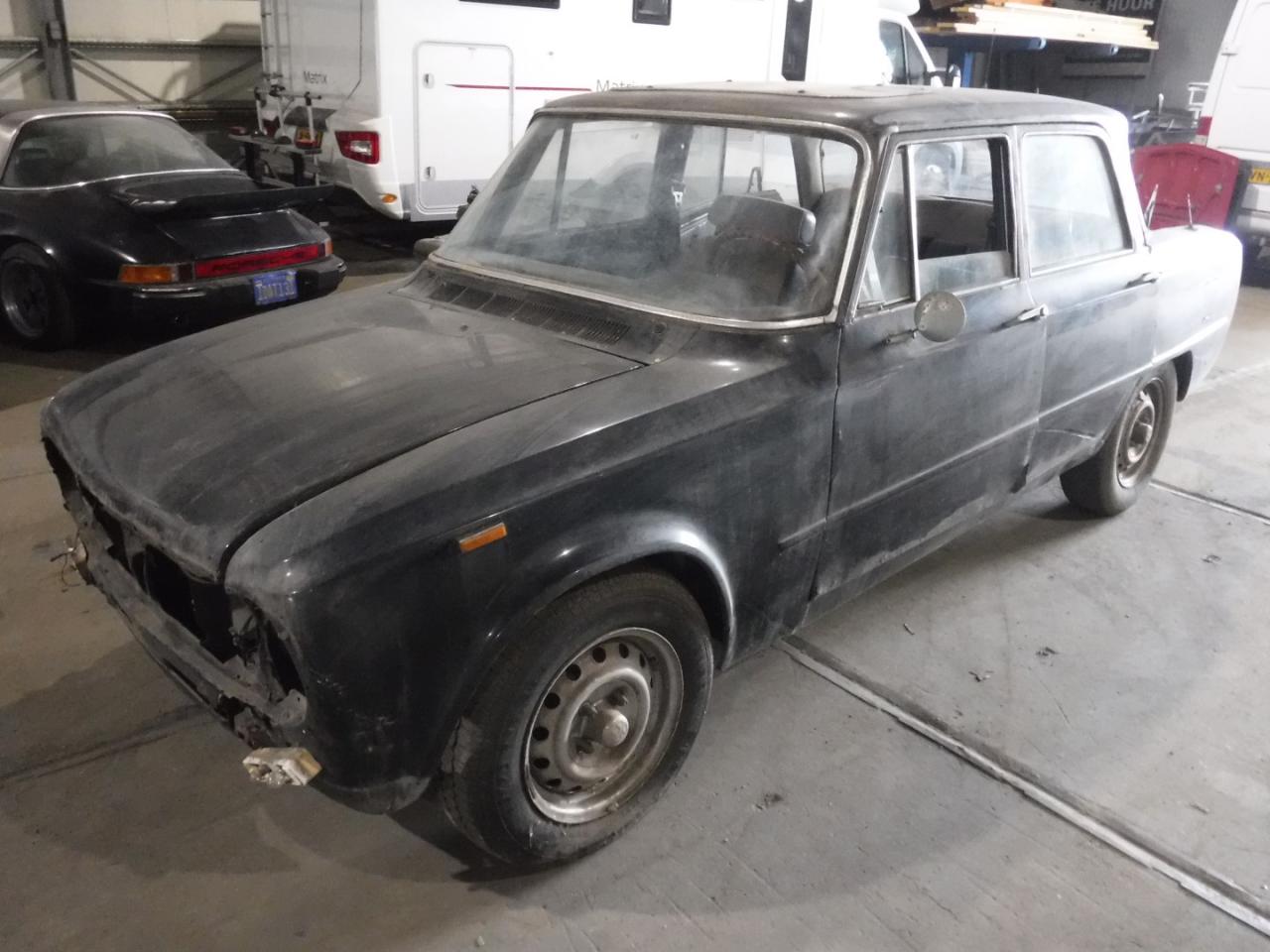 1977 Alfa Romeo Giulia 1600 Super Biscione