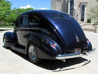 1940 Ford Sedan