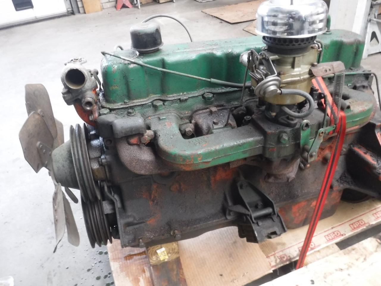 1900 Chevrolet parts engine 6 cil