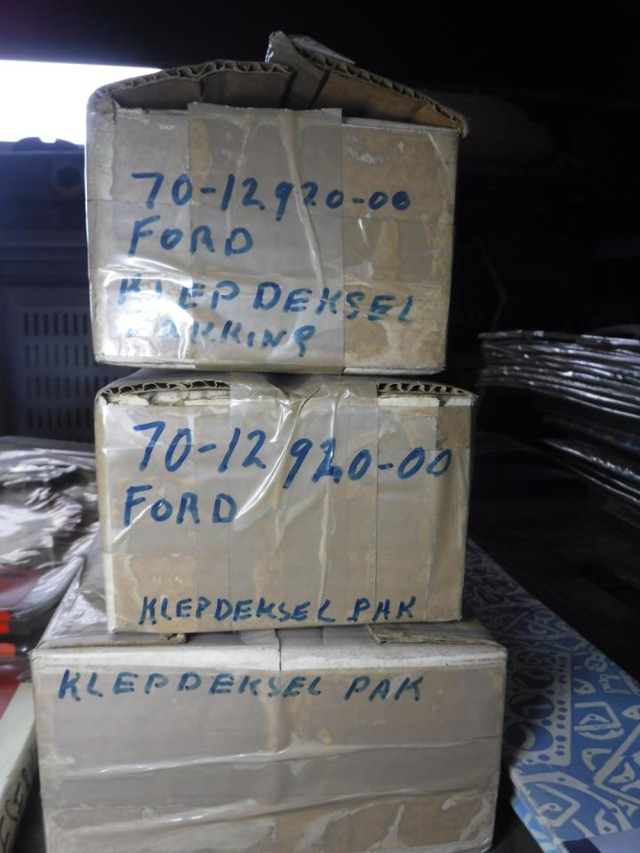 1900 Gasketsets-Pakkingsets several car engine gaskets