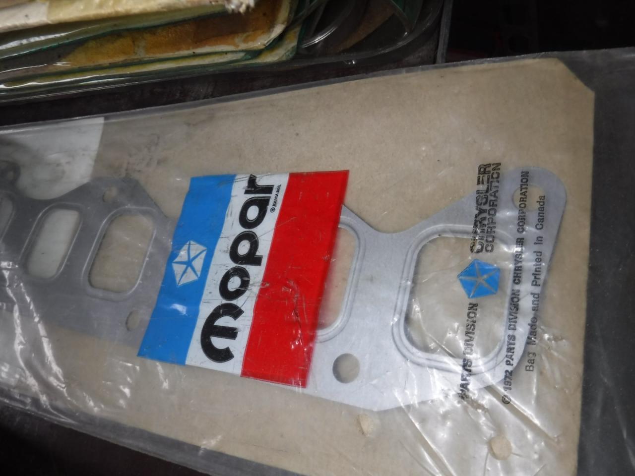 1900 Gasketsets-Pakkingsets several car engine gaskets