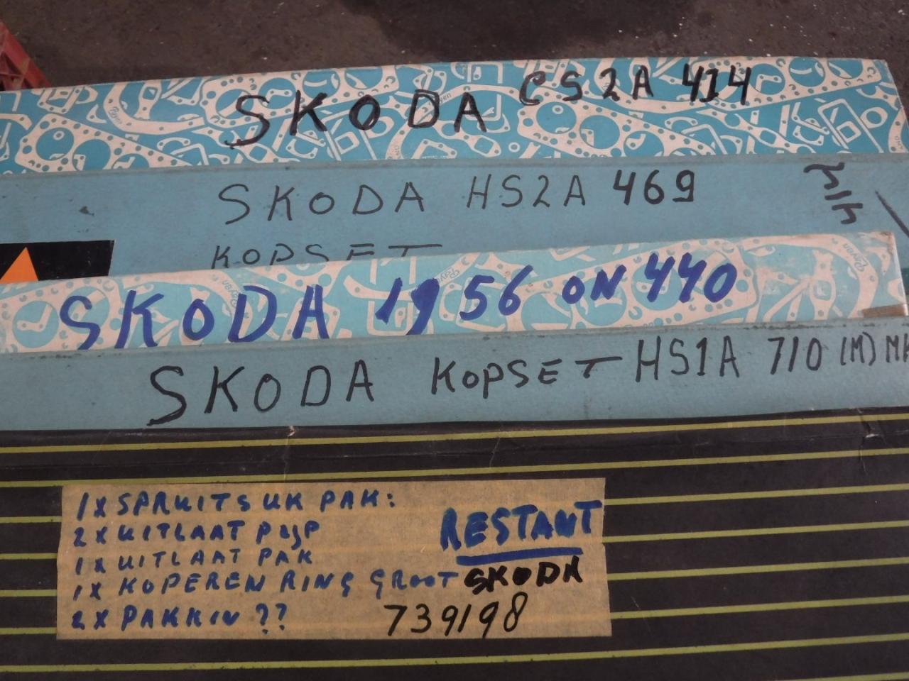 1900 Gasketsets-Pakkingsets several car engine gaskets