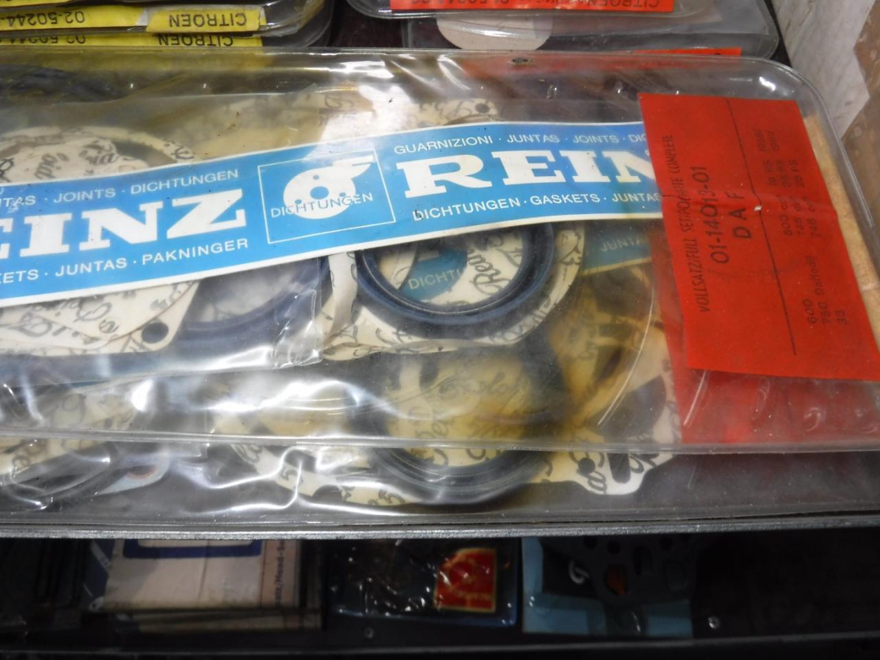 1900 Gasketsets-Pakkingsets several car engine gaskets