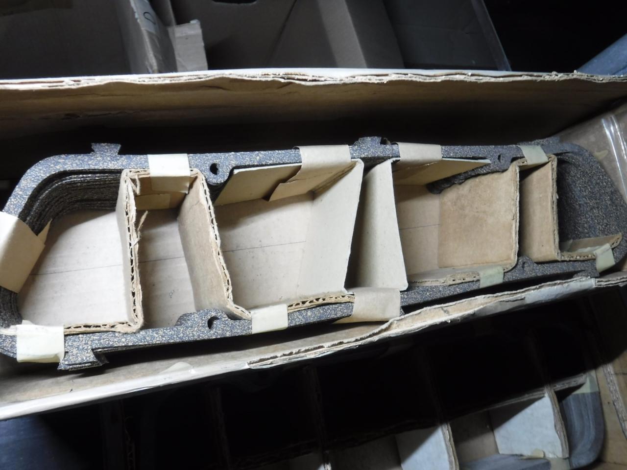 1900 Gasketsets-Pakkingsets several car engine gaskets