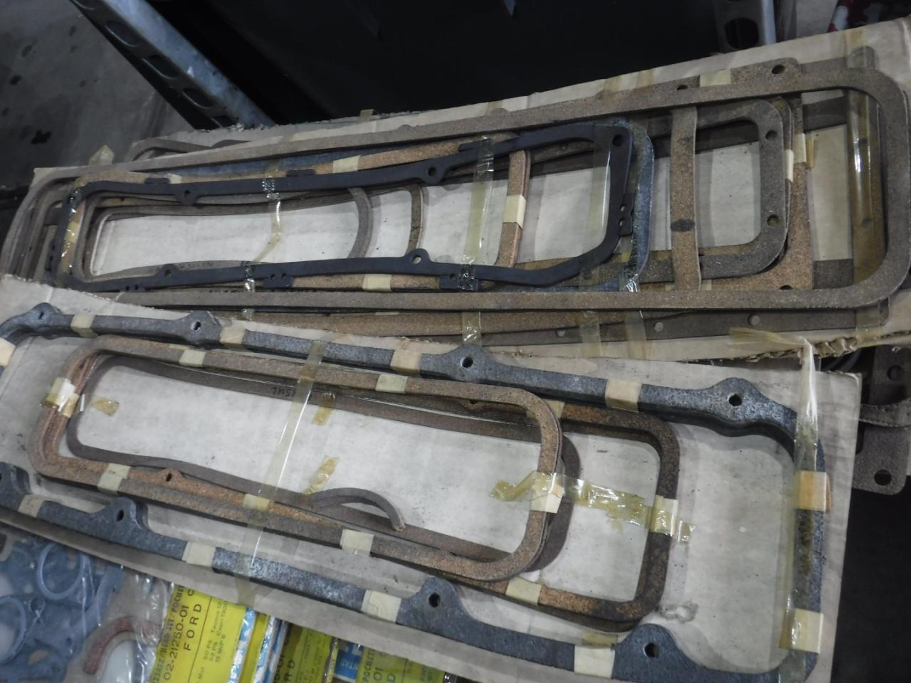 1900 Gasketsets-Pakkingsets several car engine gaskets