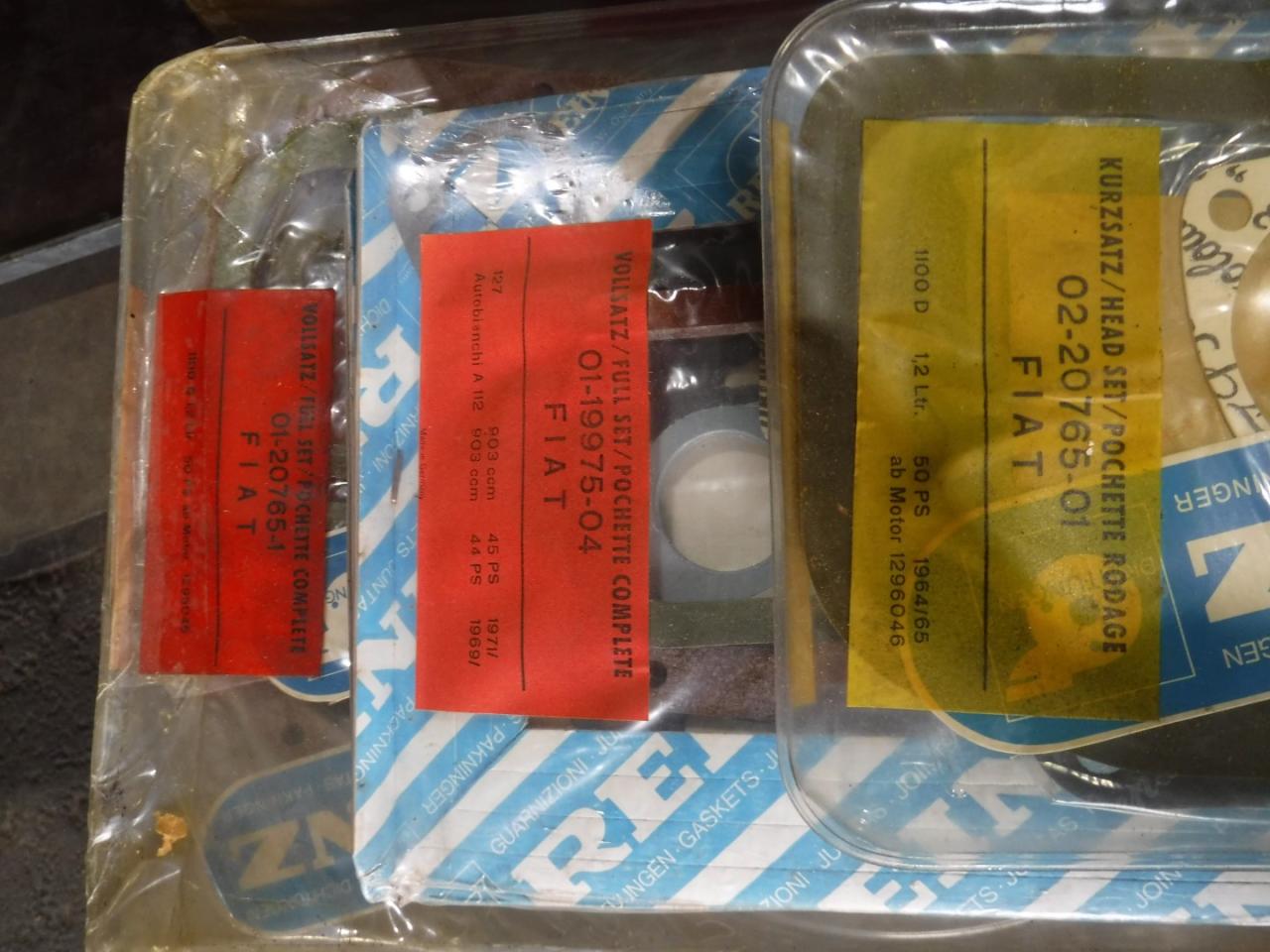 1900 Gasketsets-Pakkingsets several car engine gaskets