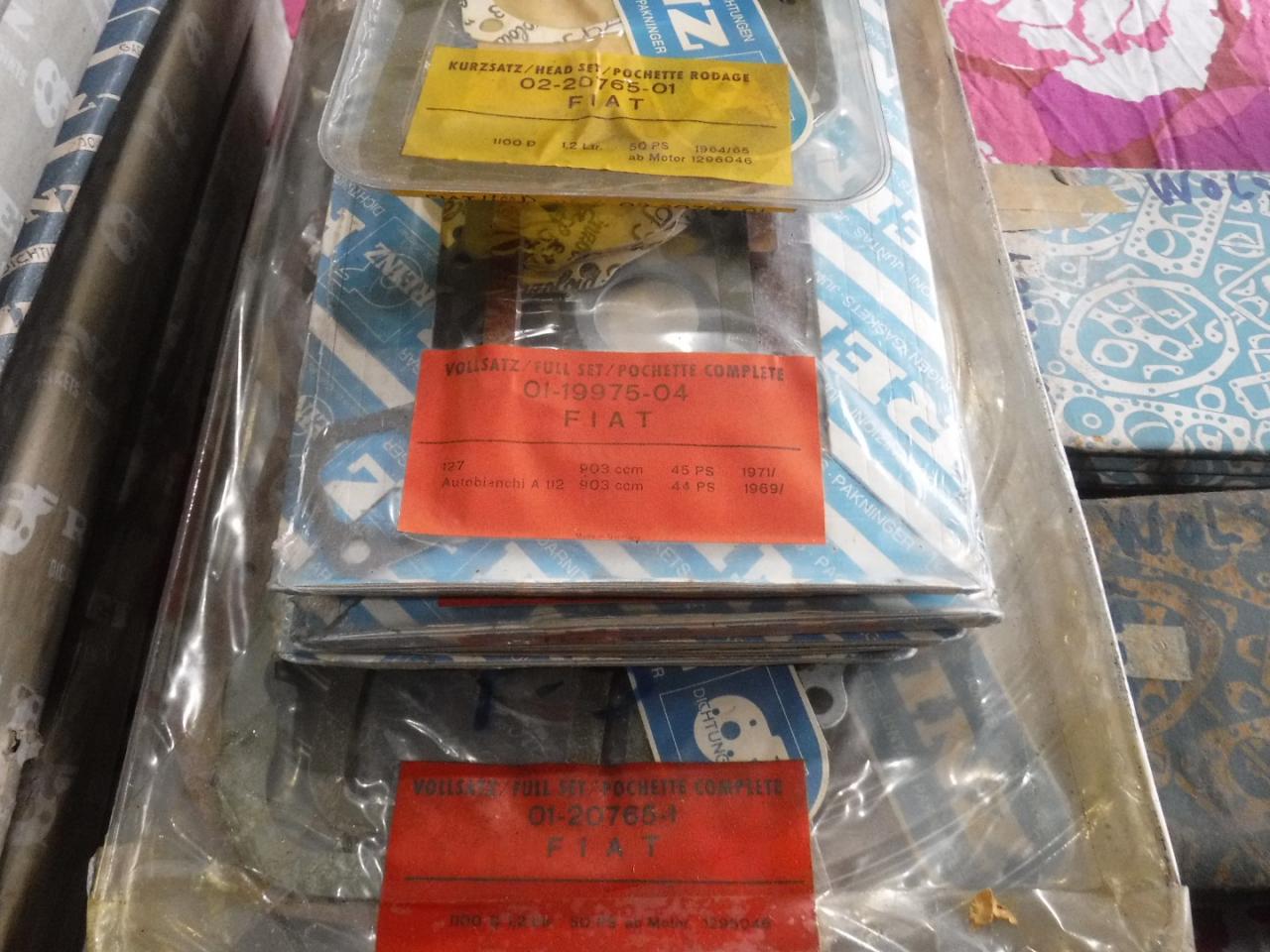 1900 Gasketsets-Pakkingsets several car engine gaskets