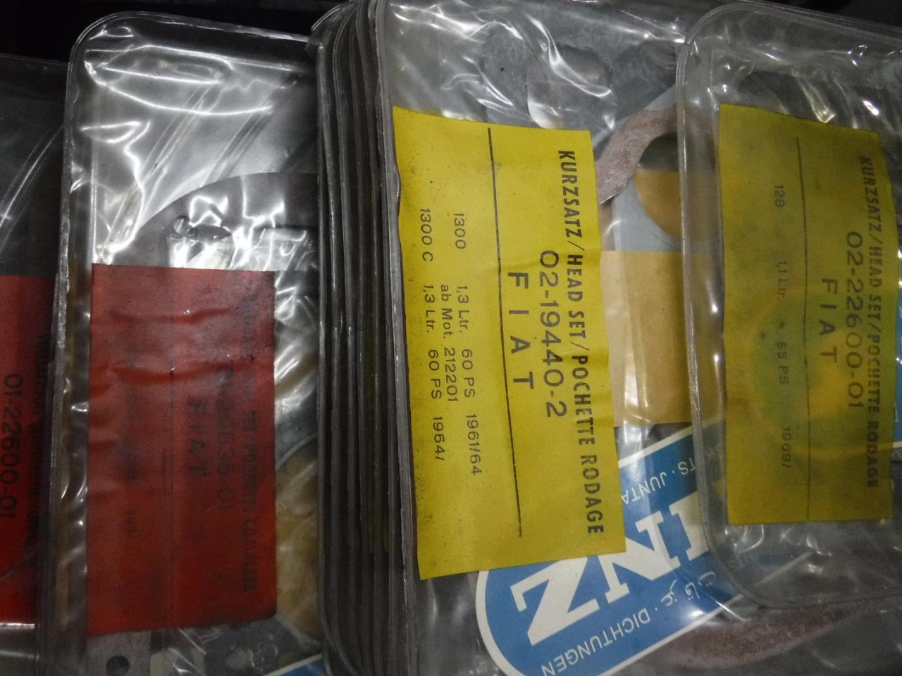 1900 Gasketsets-Pakkingsets several car engine gaskets