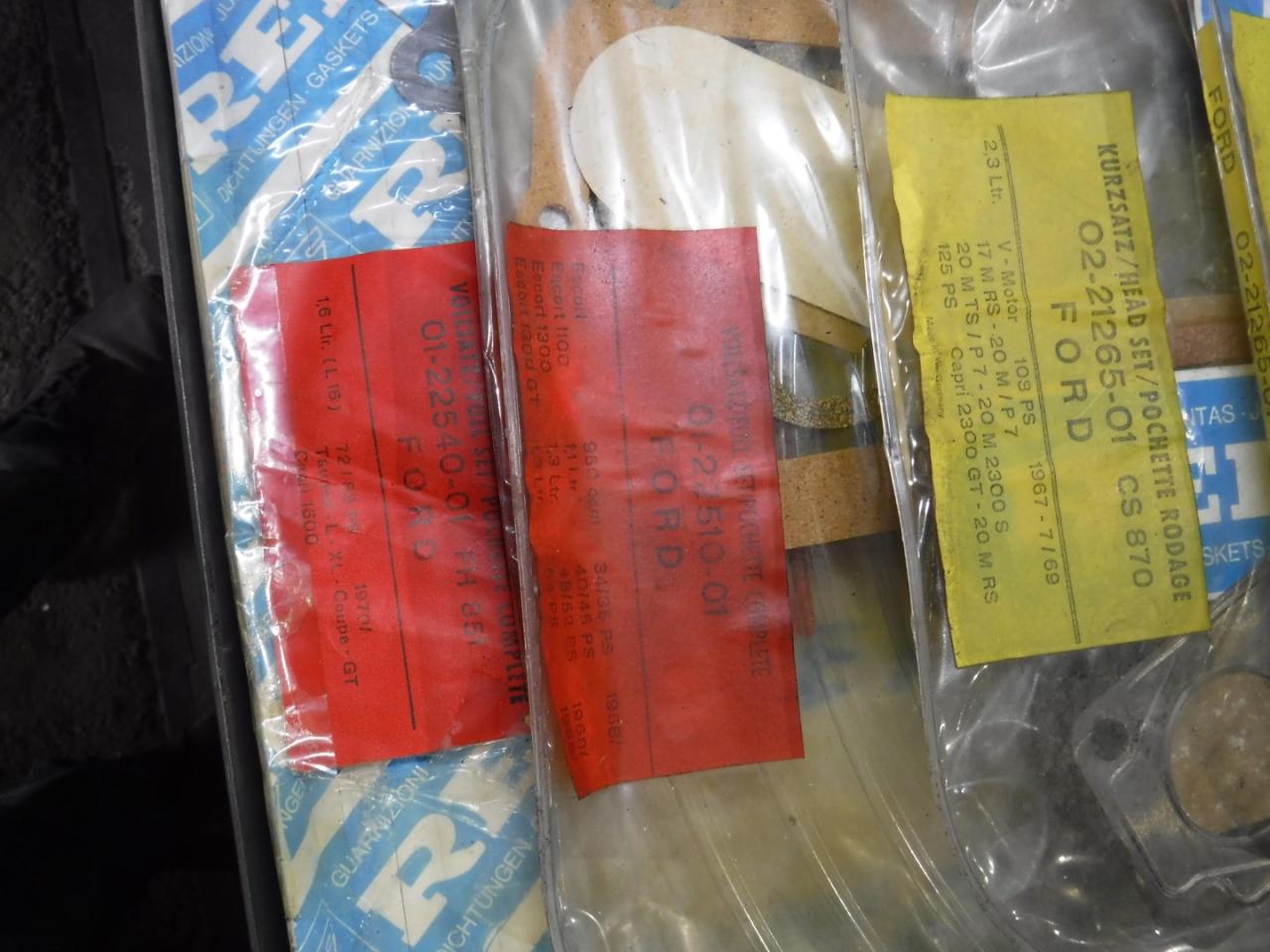 1900 Gasketsets-Pakkingsets several car engine gaskets