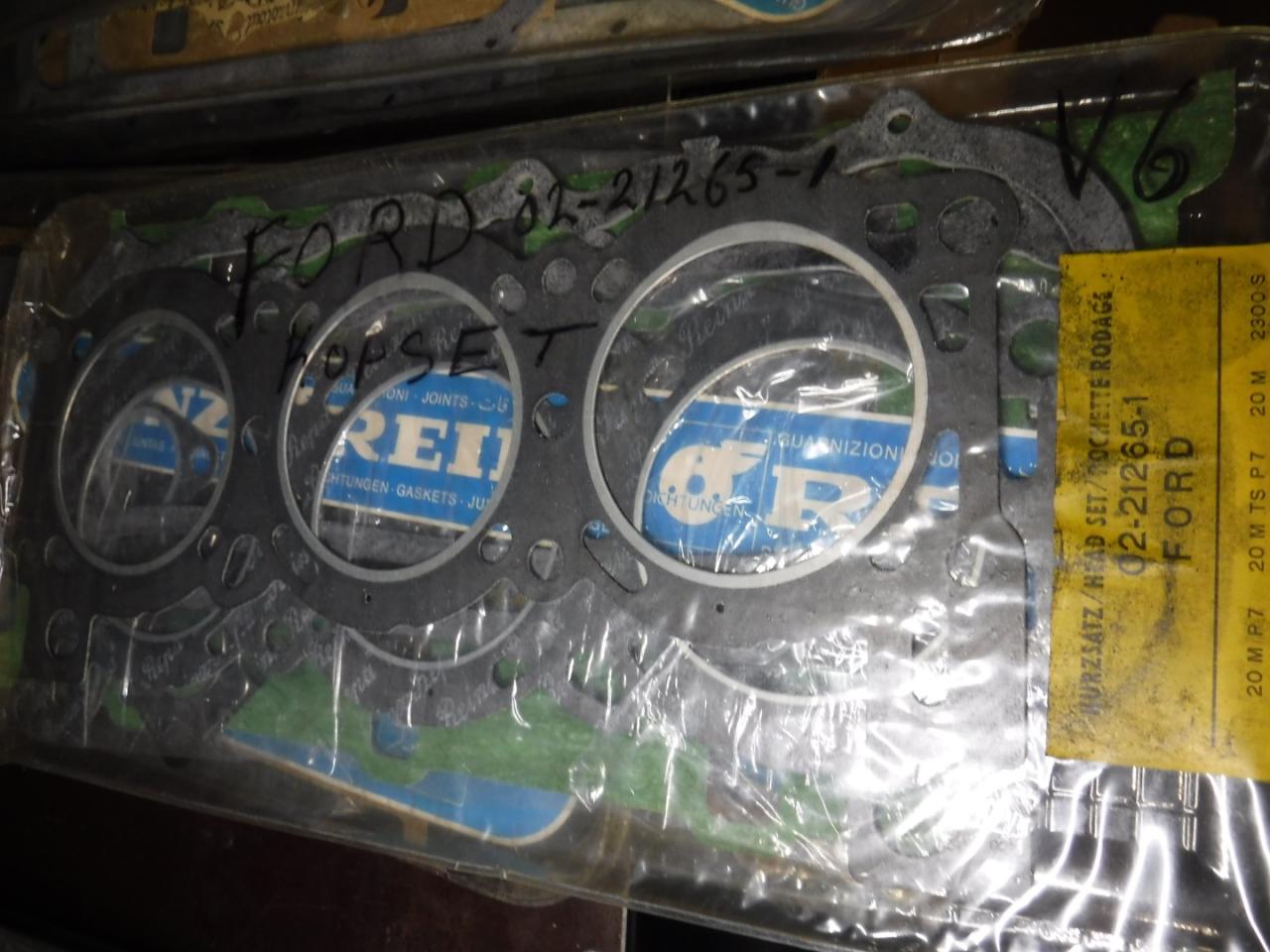 1900 Gasketsets-Pakkingsets several car engine gaskets