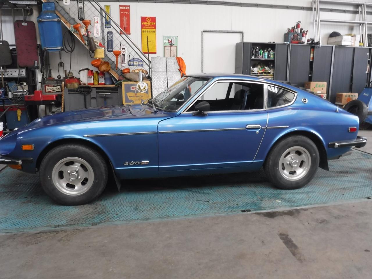 1974 Datsun 260Z blue