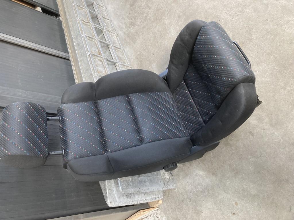 1900 Seats sport seats