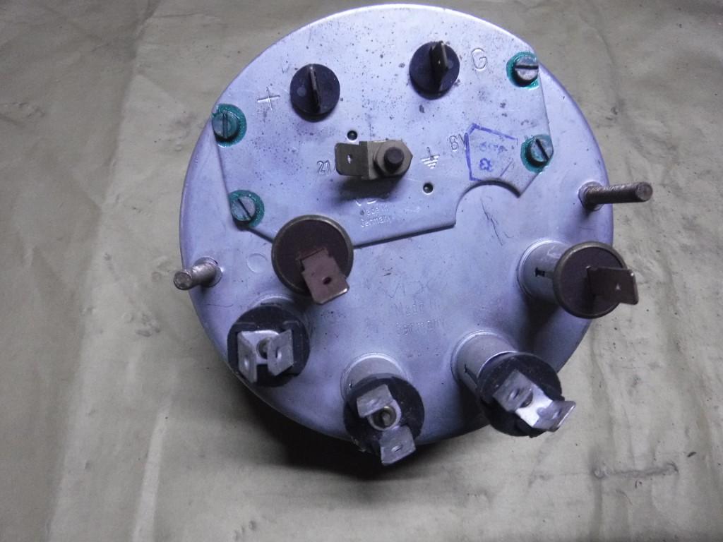 1900 several parts Gauges - klokken