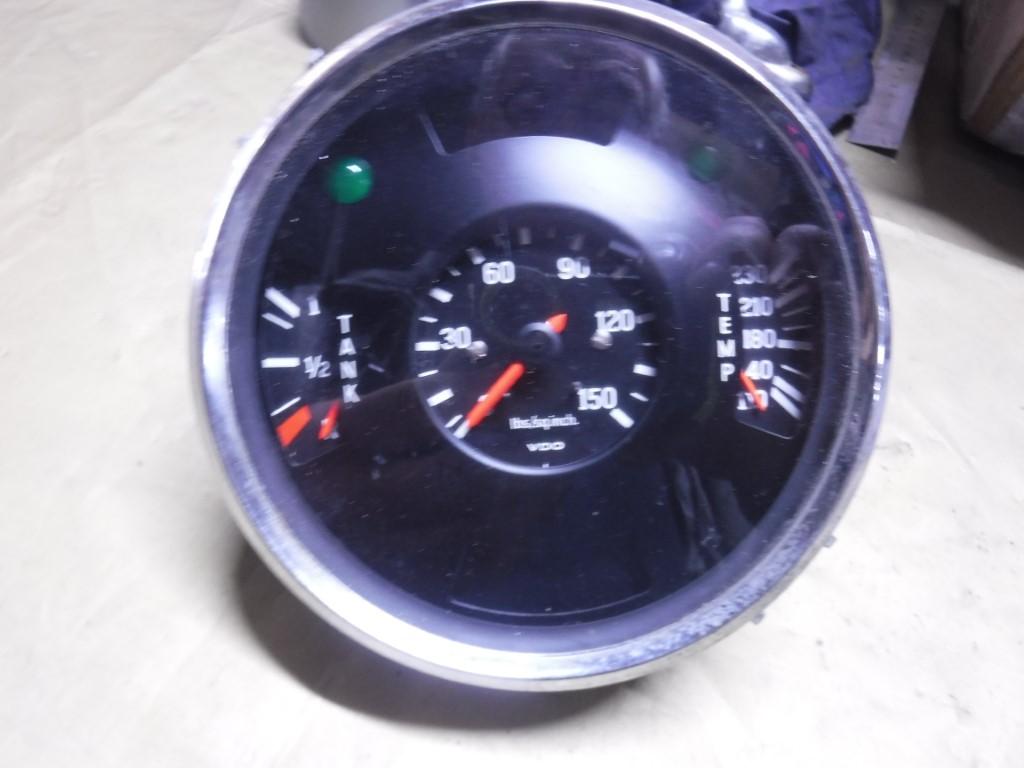 1900 several parts Gauges - klokken