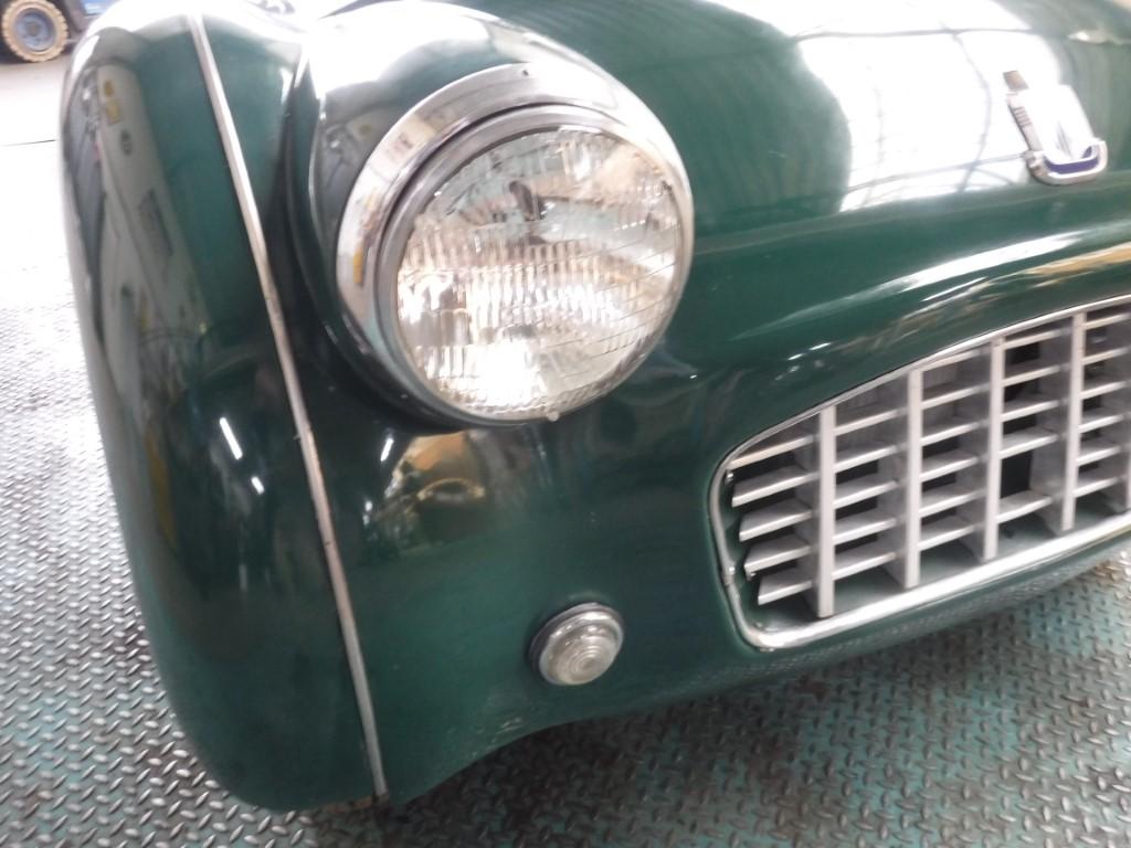1960 Triumph TR3 small mouth green