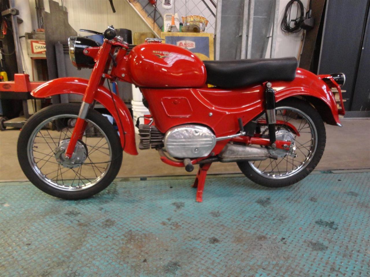 1963 Moto Guzzi Zigolo 110 CC 2 stroke