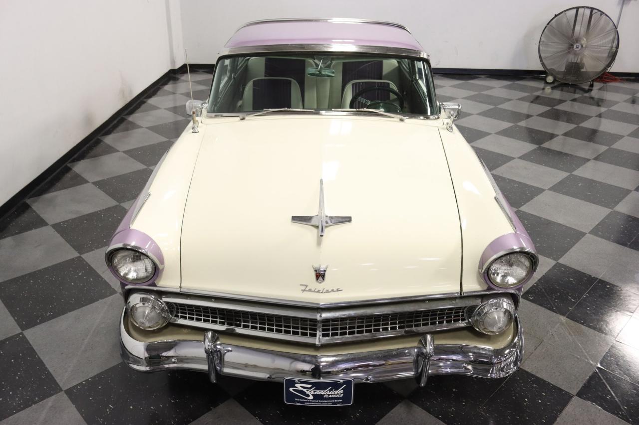 1955 Ford Fairlane Crown Victoria