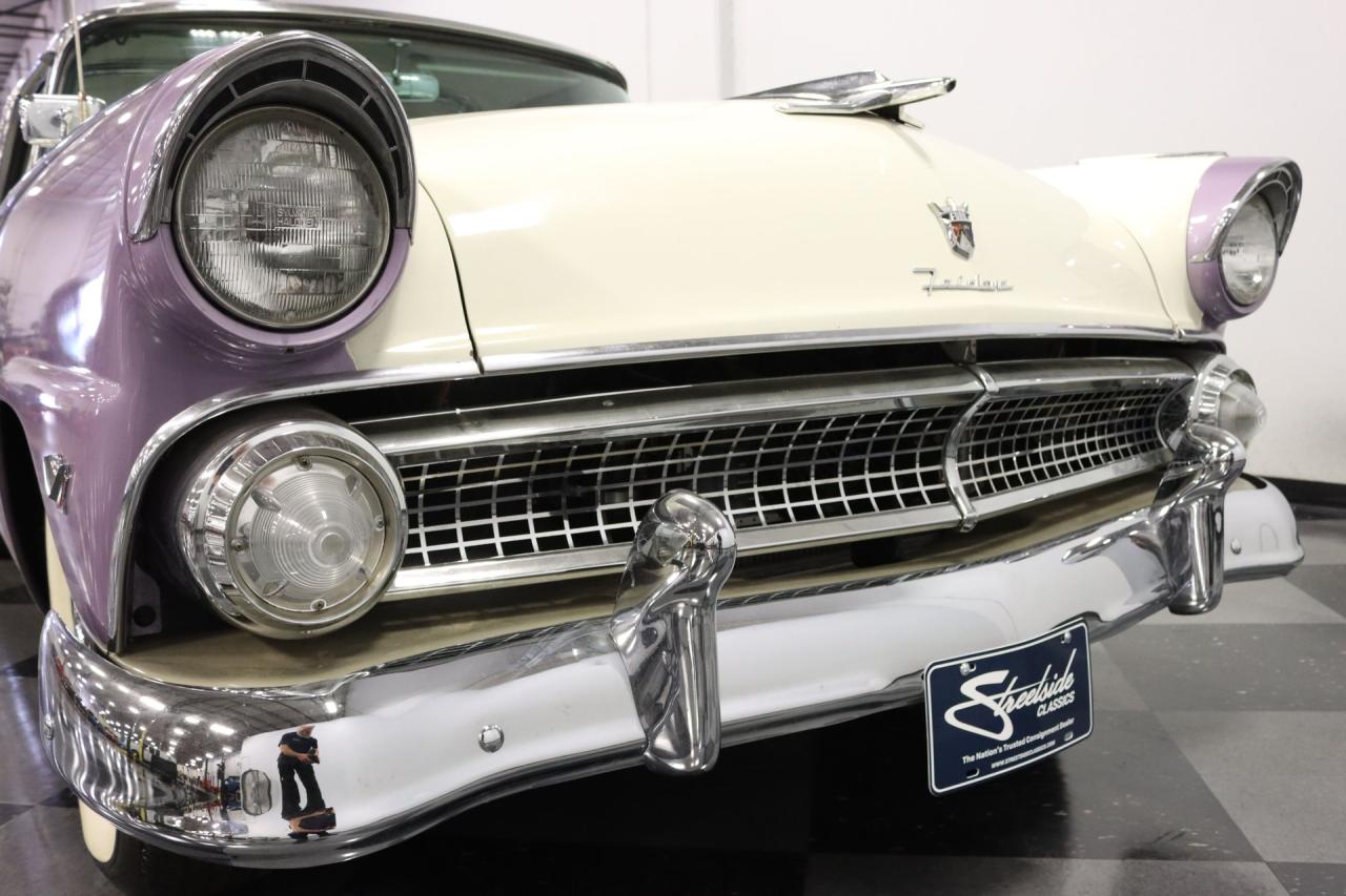 1955 Ford Fairlane Crown Victoria